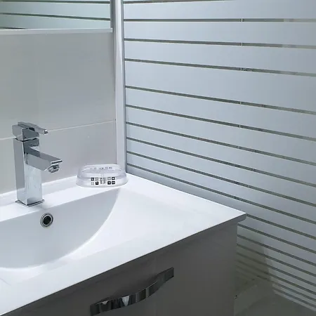 Charmant Apt Climatise Au Port Avec Parking & Piscine - Fr-1-801-9